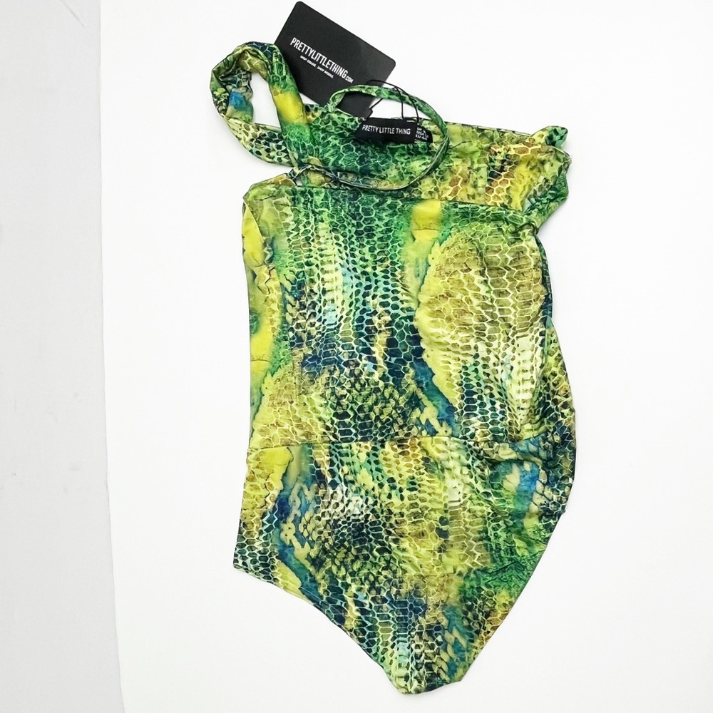 PRETTYLITTLETHING Green FAUX Snakeskin Print One Strap Shoulder Bodysuit 12 Boho